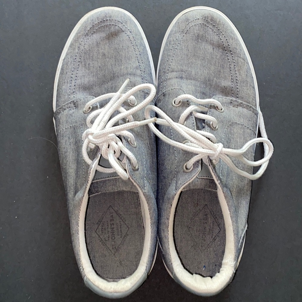 Mens St. John’s Bay lace up casual shoes oxfords gray chambray 8.5 boat shoes